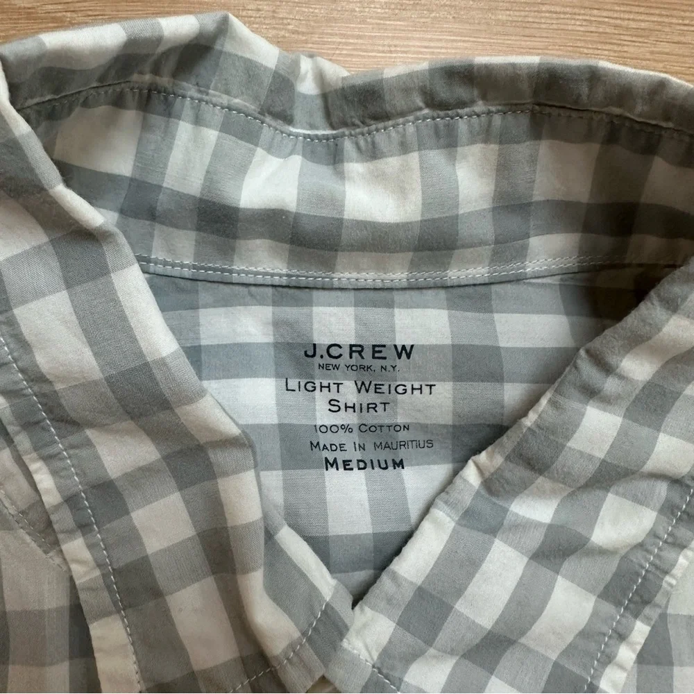 J.CREW MEN'S - BUTTON DOWN SHIRT - SIZE MEDIUM - PERFECT CONDITION